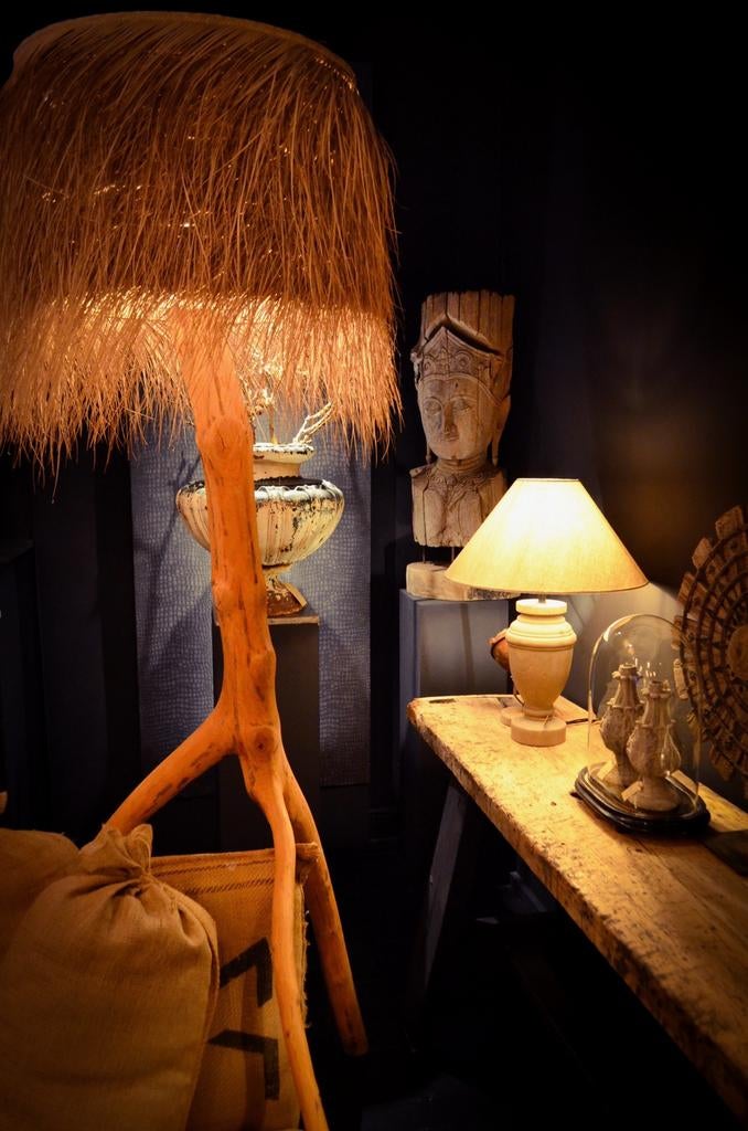 Originele lamp bij couleur locale aangekocht, Ophalen, Zo goed als nieuw