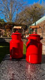 Twee emaille melkkannen te koop, Ophalen, Zo goed als nieuw