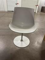 Desing stoelen met beschadigingen aan de poten, Huis en Inrichting, Ophalen, Gebruikt
