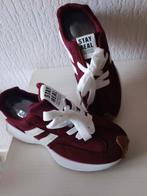 Nouvelle chaussure de sport, Vêtements | Femmes, Chaussures, Enlèvement, Rouge, Chaussures de sports