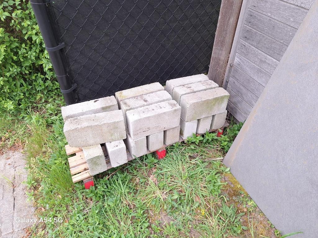 16x betonblok vol 29x14x9, Doe-het-zelf en Bouw, Ophalen