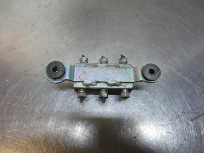 Distributeur de pression des freins d'un Toyota Prius (Prius, Autos : Pièces & Accessoires, Freins & Transmission, Toyota, Utilisé