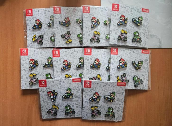 Setjes van 4 originele Mario Kart 8 pins, Games en Spelcomputers, Games | Nintendo Switch, Nieuw, Ophalen