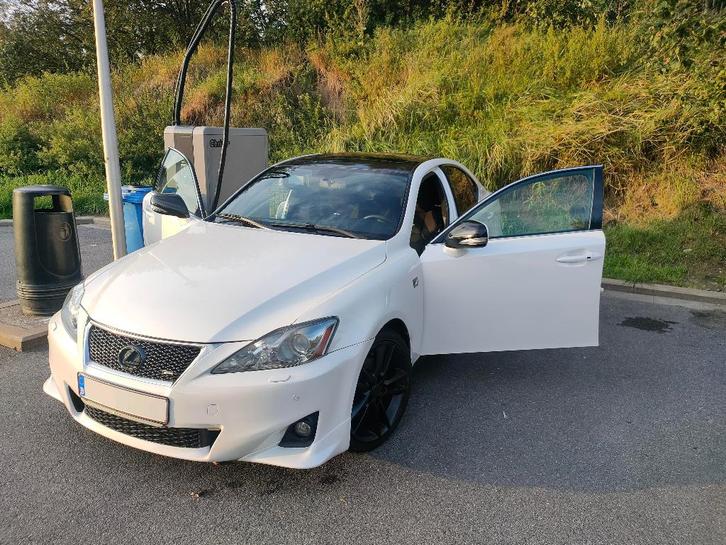 Lexus IS 200D F-Sport trim, Auto's, Lexus, Bedrijf, IS, ABS, Achteruitrijcamera, Airbags, Airconditioning, Alarm, Bluetooth, Boordcomputer