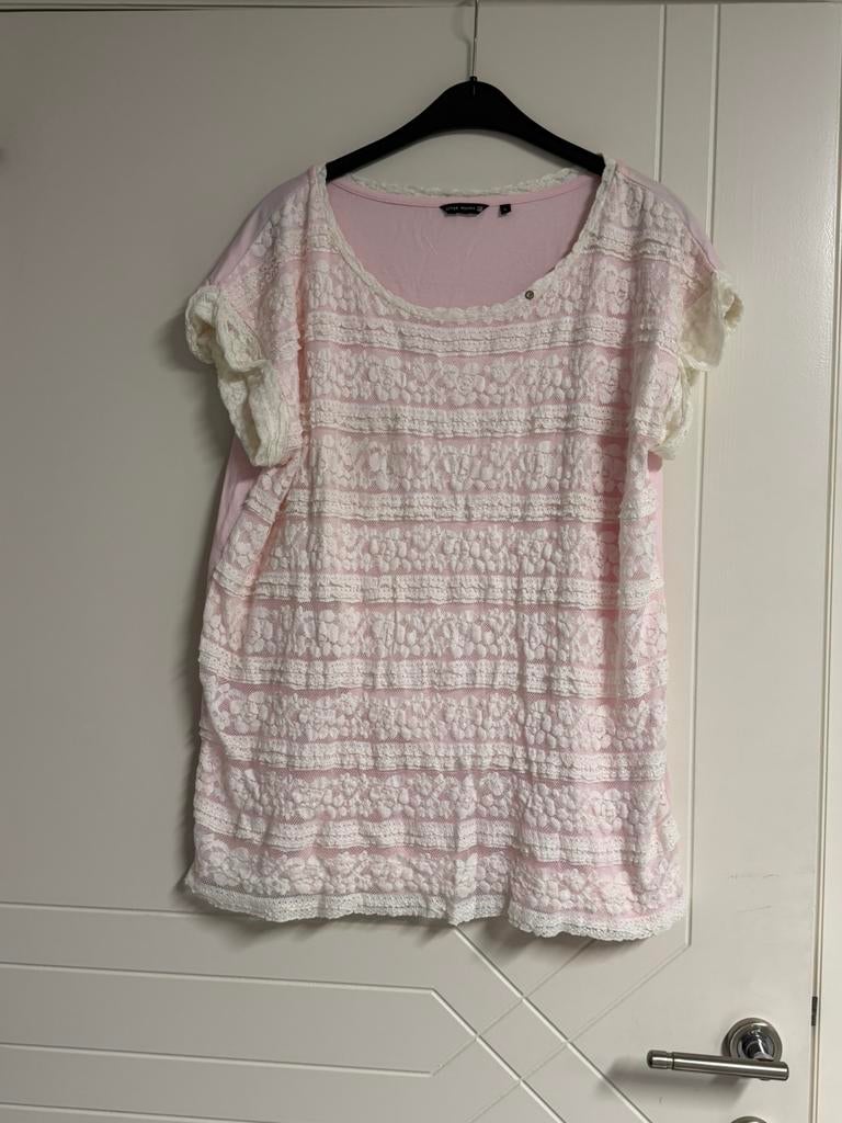 Nieuwstaat roos/ecru shirt (large), Kleding | Dames, T-shirts, Ophalen, Zo goed als nieuw, Maat 42/44 (L), Korte mouw