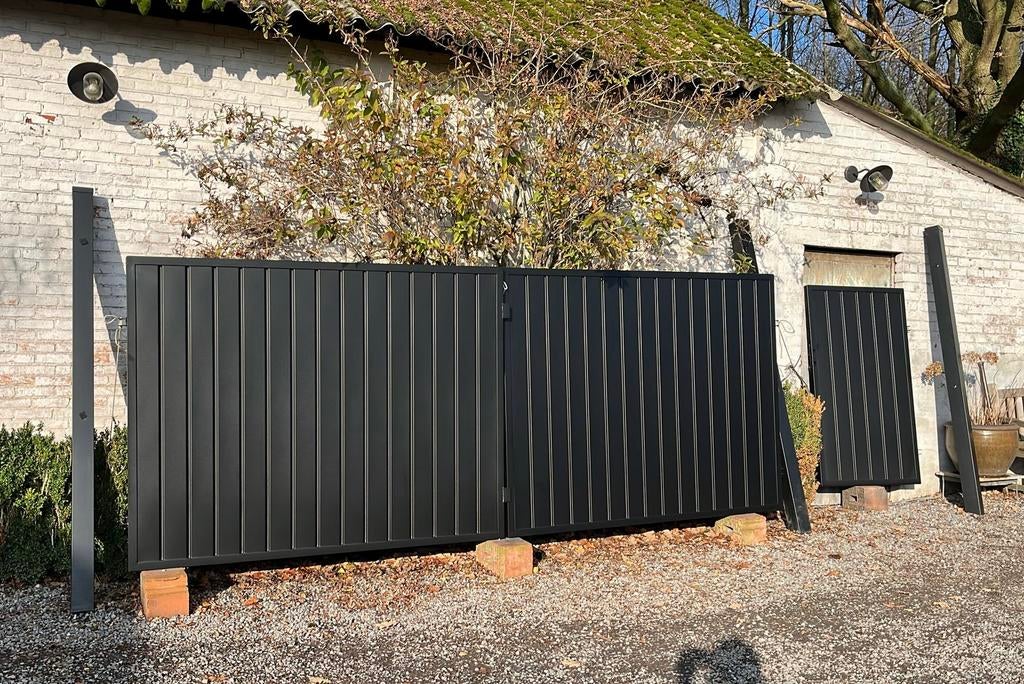 Nouveau portail en fer fermé noir, Jardin & Terrasse, Portes de jardin, Neuf, 200 cm ou plus, Enlèvement ou Envoi, Portail battant