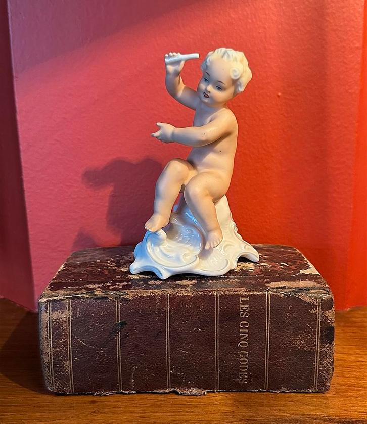 Statuette en porcelaine vintage Schaubach Kunst, Antiquités & Art, Antiquités | Céramique & Poterie, Enlèvement ou Envoi