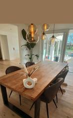 Eettafel, Enlèvement