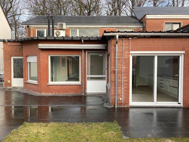 Commerciele woning te huur in Sinaai-Waas, Immo, Huizen te huur, Provincie Oost-Vlaanderen, Benedenwoning, Direct bij eigenaar