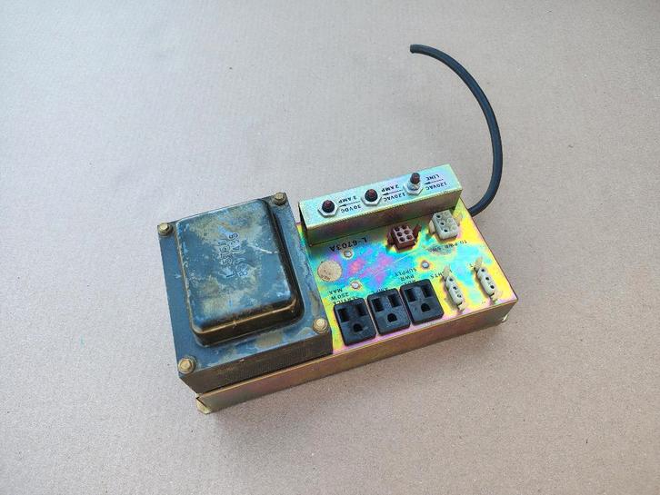 Voeding Rowe-AMi TI-2 (1972) jukebox, Collections, Machines | Jukebox, Ami, Envoi