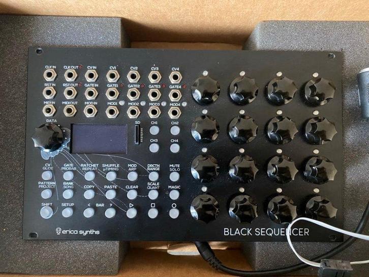 Erica Synths Black Sequencer, Musique & Instruments, Synthétiseurs, Comme neuf, Autres nombres, Avec connexion MIDI, Enlèvement ou Envoi