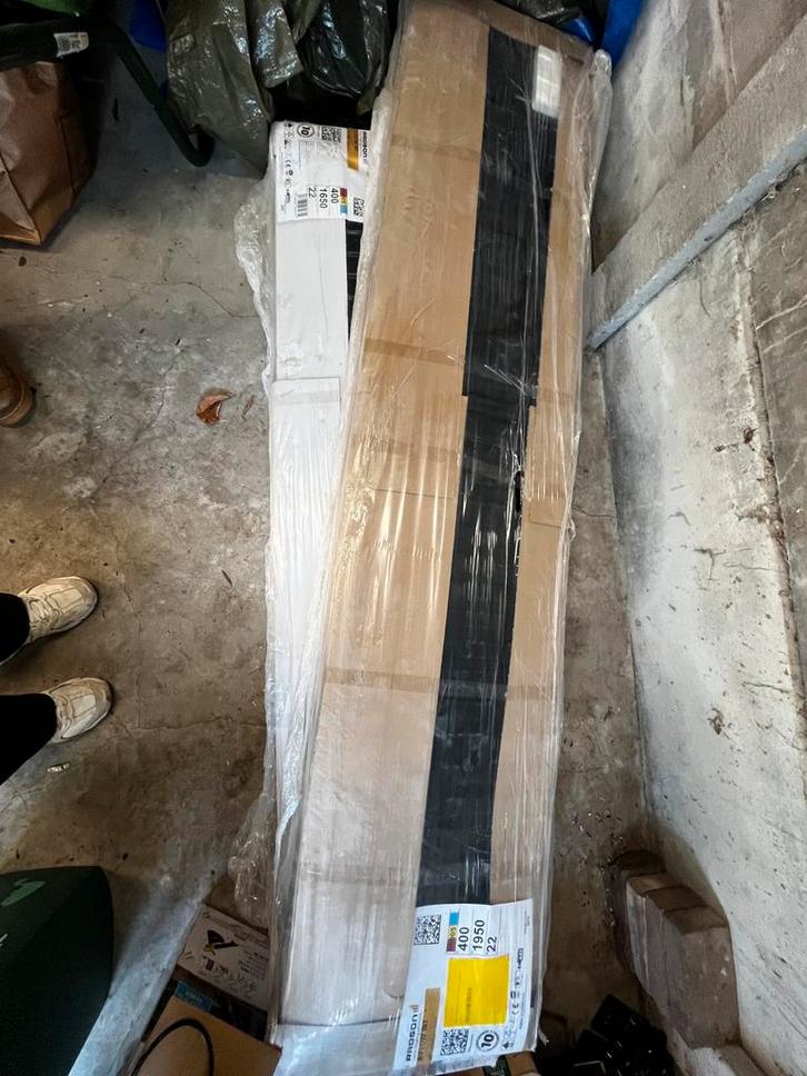 Nieuwe design radiator Radson E.Flow Integra – zwart, Bricolage & Construction, Chauffage & Radiateurs, Neuf, Radiateur, 800 watts ou plus