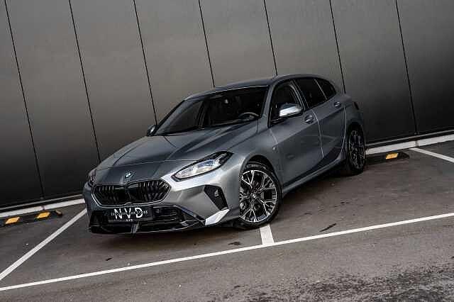 BMW 120 I | M-Sport | Head Up | H.Kardon | Adap. LED |, Autos, BMW, Entreprise, Noir, Automatique, Série 1