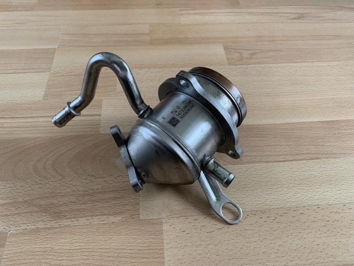 EGR koeler 1.5 DCI diesel 85KW 147359823R renault mercedes, Auto-onderdelen, Motor en Toebehoren, Gebruikt, Ophalen of Verzenden