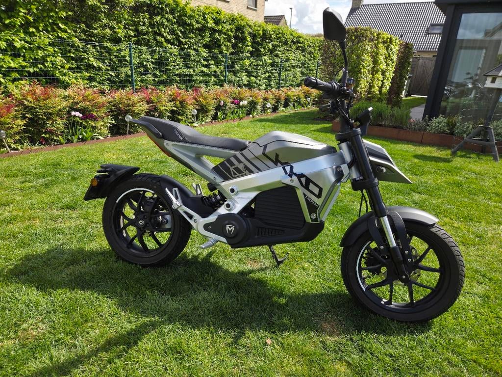 Tromox Ukko S (elektrische motor gelijkgesteld aan 125cc), Fietsen en Brommers, Minibikes, Midibikes en Pitbikes, Ophalen, Zo goed als nieuw