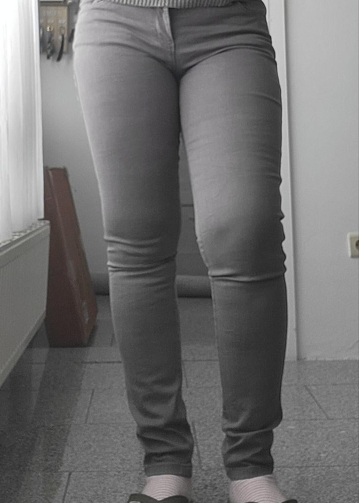 Esprit grijze skinny broek maat is 40, Ophalen of Verzenden