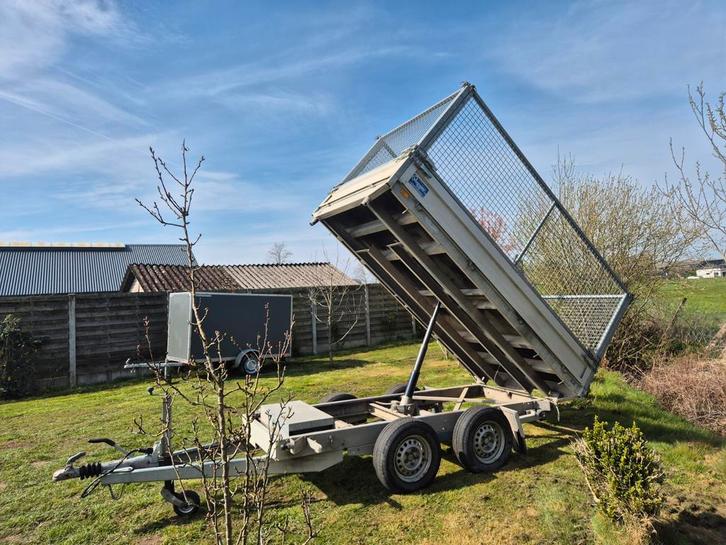 Benne basculante 3 voies Saris 2700 kg, Autos : Divers, Remorques, Enlèvement