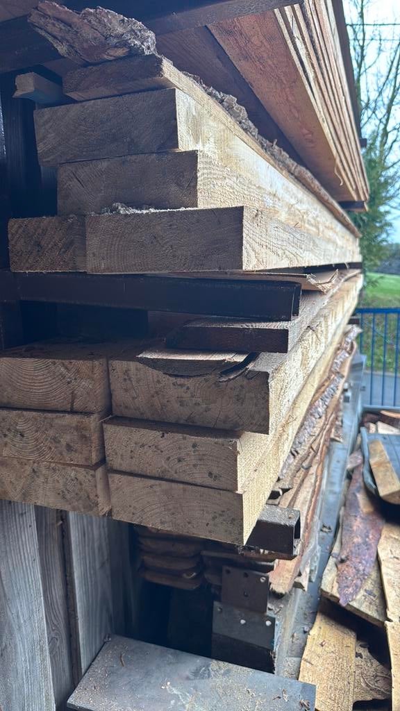 Bois de charpente, Enlèvement, Comme neuf
