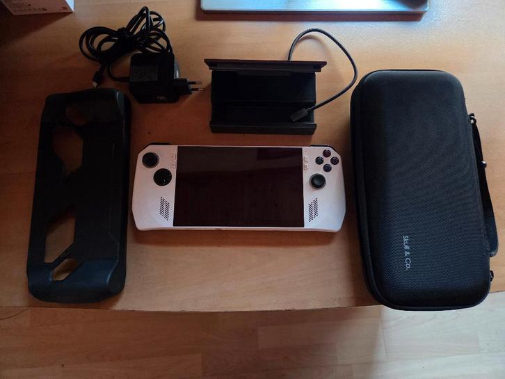 Asus Rog Ally Z1 Extreme 2To, Games en Spelcomputers, Spelcomputers | Overige, Zo goed als nieuw, Ophalen of Verzenden