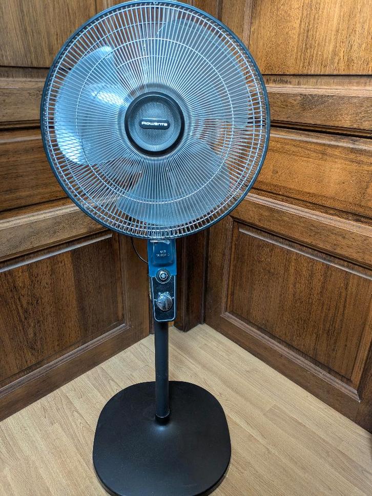 Grand ventilateur sur pied, Elektronische apparatuur, Ventilatoren, Zo goed als nieuw, Statiefventilator, Ophalen