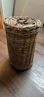 Rieten opbergmand met deksel (Semper), Ophalen, Zo goed als nieuw