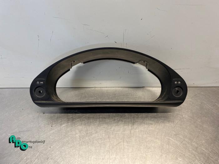 Kilometerteller sierlijst van een BMW 3-Serie (3-Serie 90-), Auto-onderdelen, Dashboard en Schakelaars, BMW, Gebruikt, 3 maanden garantie