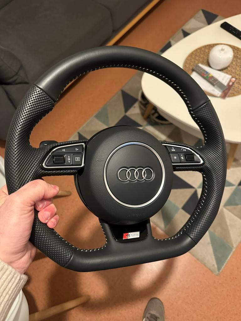 Volant Audi Sline méplat avec Palettes A1 A3 8V Q3, Autos : Pièces & Accessoires, Enlèvement ou Envoi, Neuf, Audi