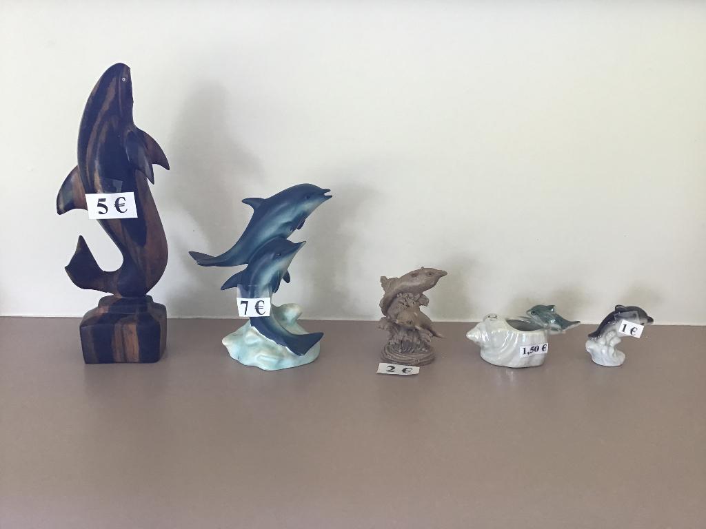 5 magnifiques figurines de dauphins, Enlèvement ou Envoi, Comme neuf