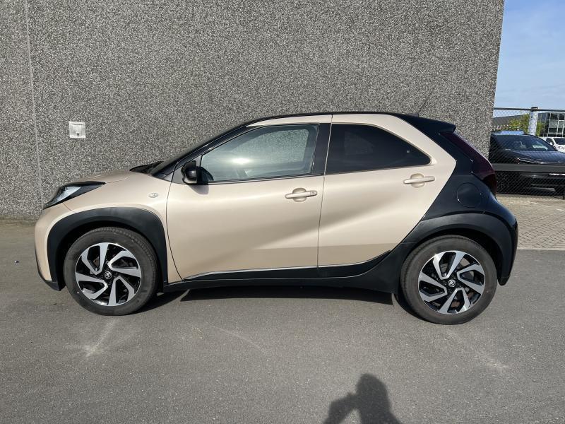 Toyota Aygo X 1.0 MT Pulse, Auto's, USB, 109 g/km, 72 pk, Beige