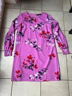 Leuke paarse jurk met bloemen - maat M, Kleding | Dames, Jurken, Ophalen of Verzenden, Zo goed als nieuw, Maat 38/40 (M)
