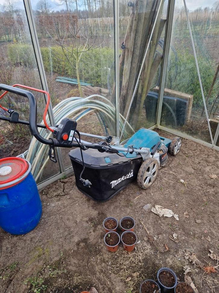 Makita elm4620, Tuin en Terras, Grasmaaiers, Elektrische grasmaaier, Opvangbak, Ophalen