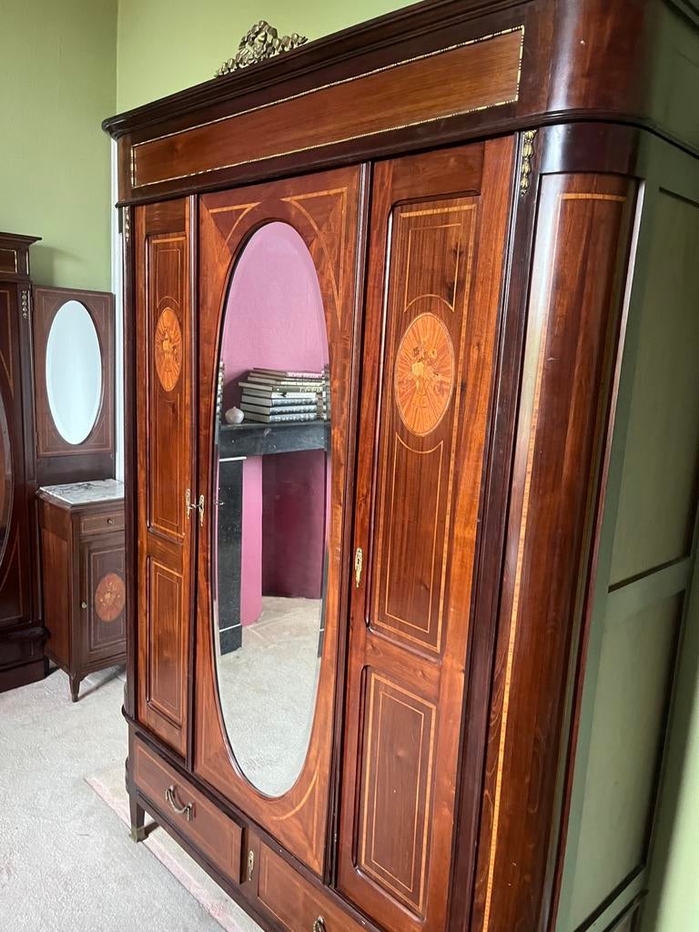 Ensemble | vers 1900—1920 | marqueterie, Enlèvement