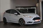Ford Fiesta Fiesta ST200 1.6 EcoBoost CruiseC RECARDO Garant, 1163 kg, Argent ou Gris, 140 g/km, Euro 6