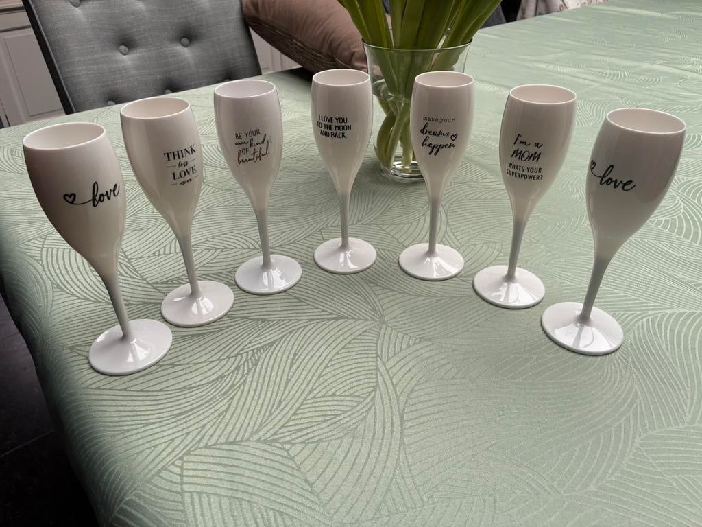 Champagneglazen unbreakable, Ophalen, Zo goed als nieuw