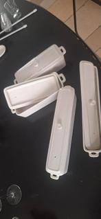 4 moules à Terrines