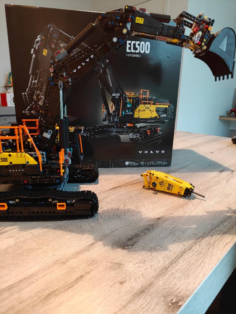 42215: Volvo EC500 Hybrid graafmachine, Ophalen, Lego, Compleet, Zo goed als nieuw