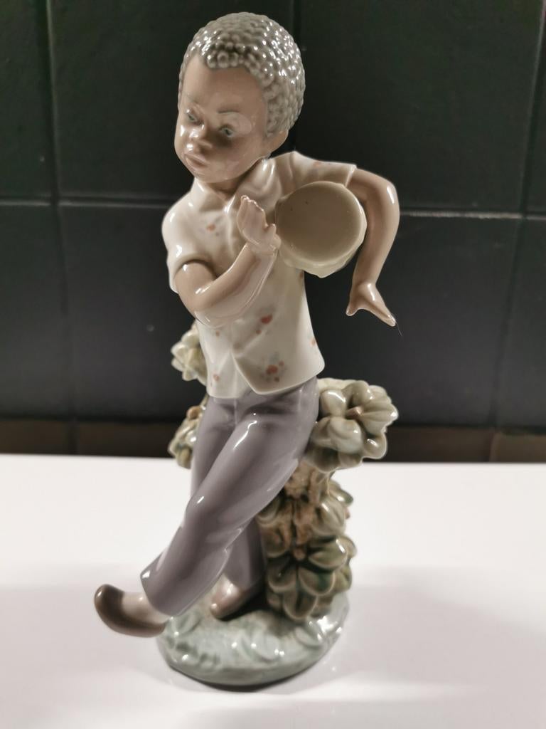 Bongo beat. Lladro. José Roig, Ophalen of Verzenden