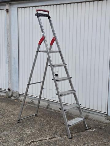 Huishoudtrap - trapladder 6 treden ALU beschikbaar voor biedingen