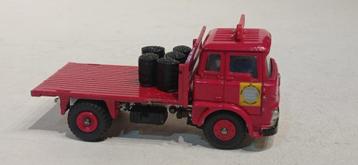 DINKY TOYS UK BEDFORD TK KOLENWAGEN ROOD 425 beschikbaar voor biedingen