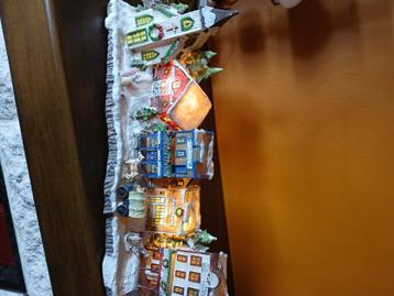 Groot kerstdorp op netstroom beschikbaar voor biedingen