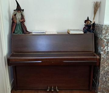 PIANO beschikbaar voor biedingen