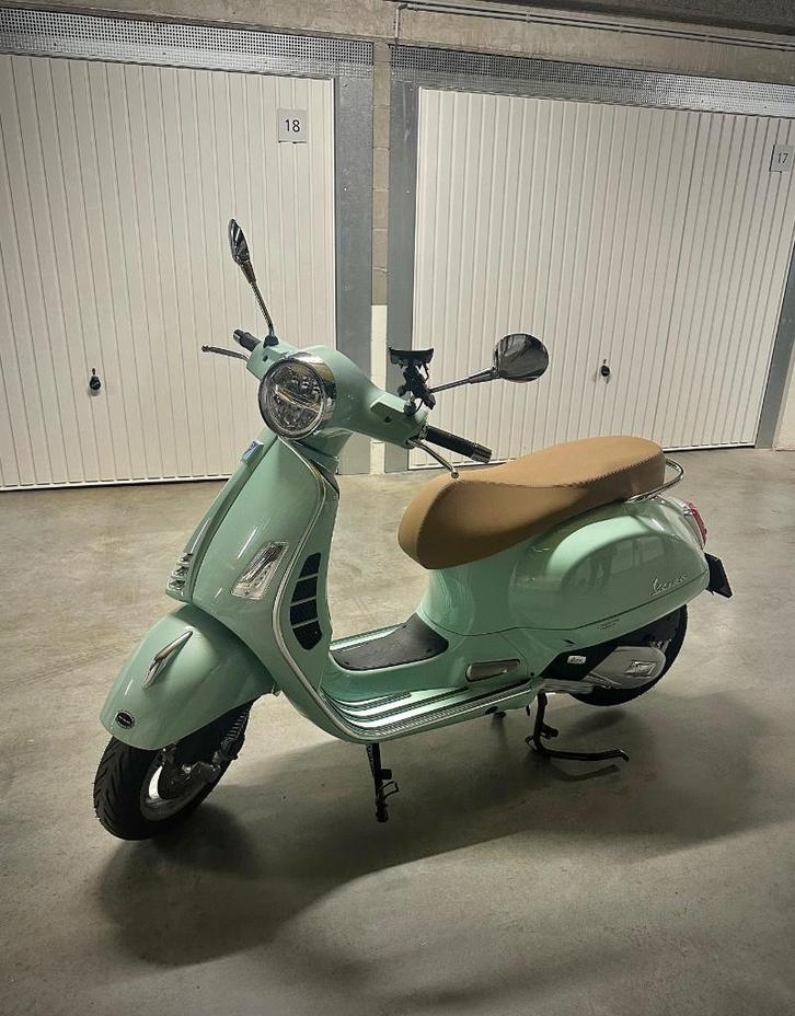 Vespa GTS 125cc, Fietsen en Brommers, Scooters | Vespa, Zo goed als nieuw, Overige modellen, Benzine, Ophalen