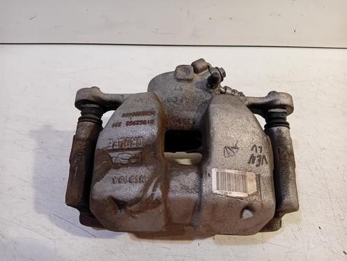 REMKLAUW LINKS VOOR Peugeot 208 II (UB / UH / UP), Auto-onderdelen, Remmen en Aandrijving, Peugeot, Gebruikt