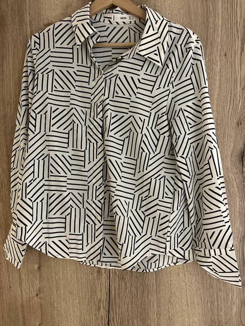 blouse dames Mango - maat XS - wit / zwart - slechts 4 euro, Vêtements | Femmes, Blouses & Tuniques, Comme neuf, Taille 34 (XS) ou plus petite