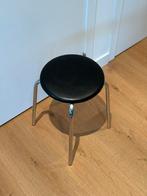 Tabouret design vintage Assise ronde noire &piètement chromé, Maison & Meubles, Enlèvement ou Envoi, Utilisé