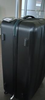 Grote zwarte koffer nog nieuw op wieltjes, Ophalen, Wieltjes