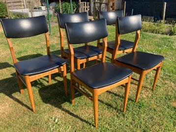 Vintage stoelen mid-century Scandinavisch, teakhout?, Huis en Inrichting, Stoelen, Gebruikt, Zwart, Scandinavisch, Vijf, Zes of meer stoelen