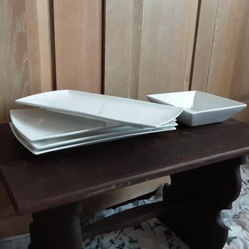 NIEUWE mooie 5-delige design witte porseleinen set Maxwell beschikbaar voor biedingen