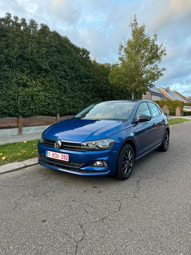 Volkswagen polo, Auto's, Volkswagen, Particulier, Polo, Benzine, Euro 6, Berline, 5 deurs, Handgeschakeld, Blauw, Zwart, Voorwielaandrijving