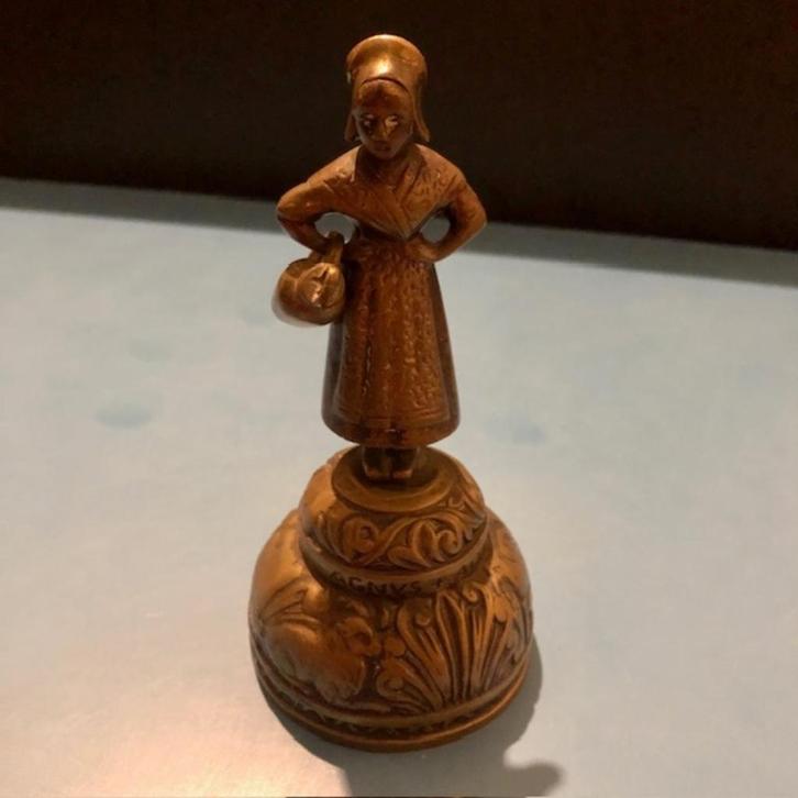 Messing kloosterbel melkmeisje, Huis en Inrichting, Woonaccessoires | Overige, Gebruikt, Ophalen of Verzenden